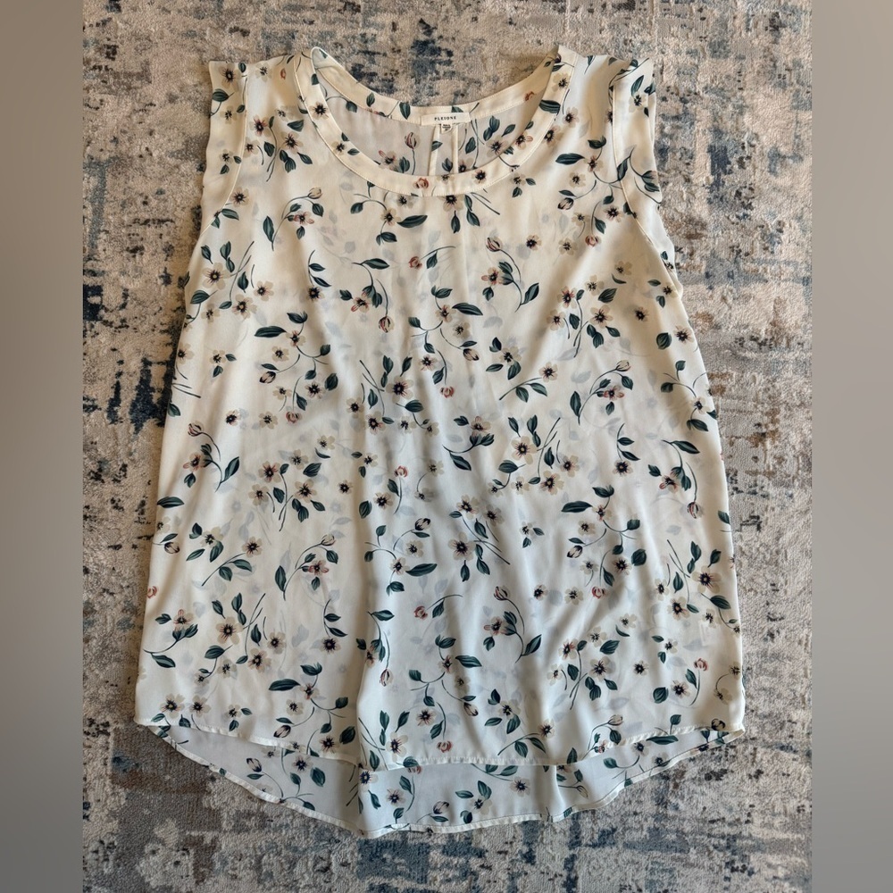 Pleione Floral Sleeveless Blouse Womens size XL cream
No snags or flaws